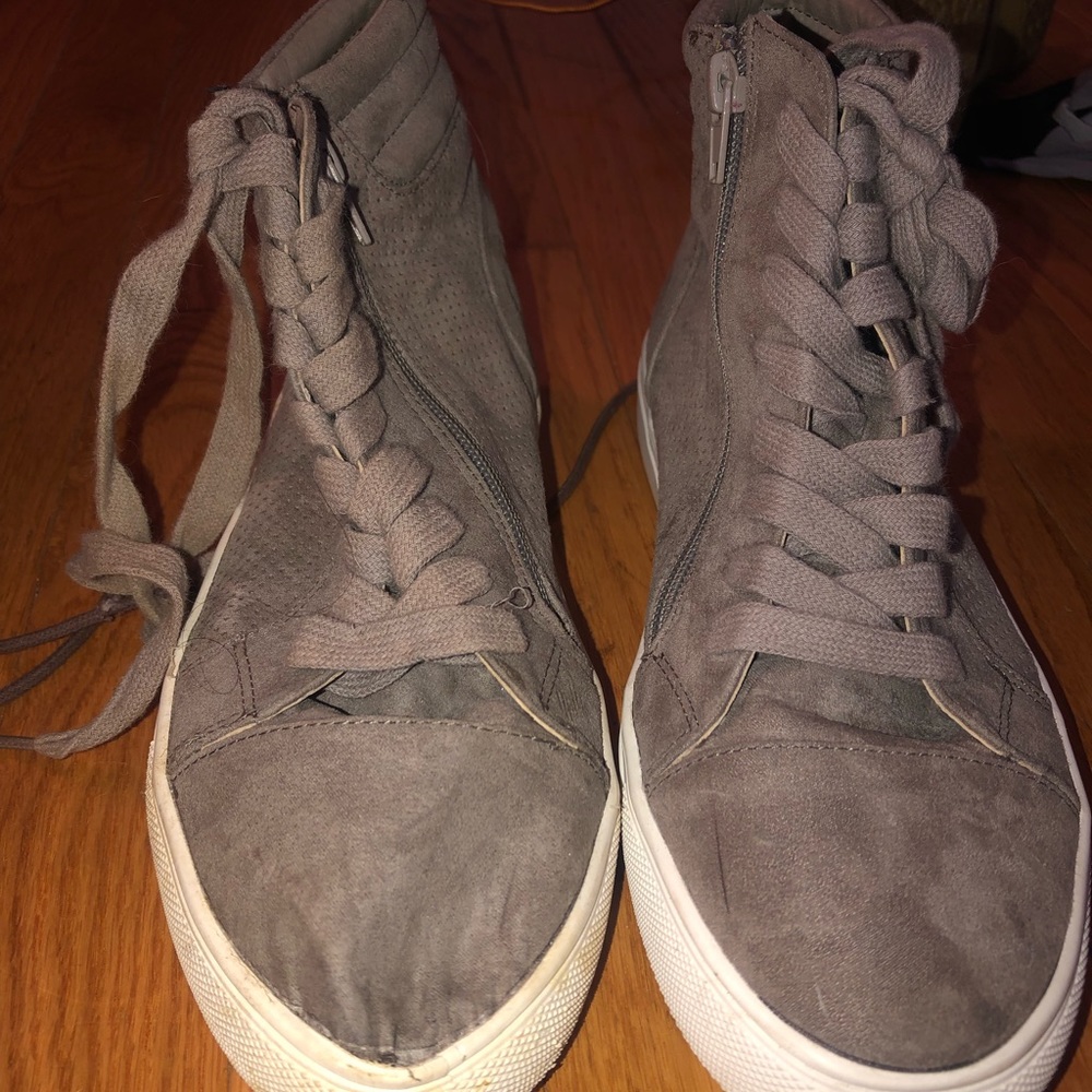 Steve Madden high tops